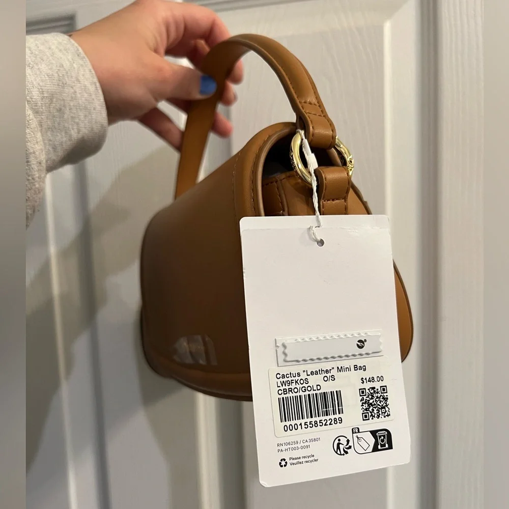 Lululemon Cactus Leather Mini Bag - Picture 5 of 5